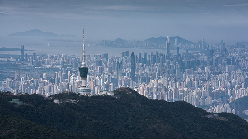 Picha: Maajabu ya mazingira ya asili na mwonekano wa Mji wa Shenzhen, China kutokea Mlima Wutong